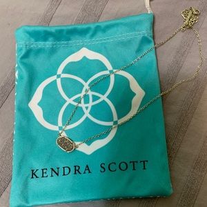 Kendra Scott necklace